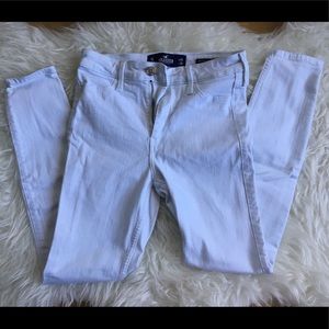 HOLLISTER Hi-Rise White Skinny Jegging